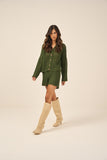 CONJUNTO DE BLUSA E SHORT EM TRICOT VERDE MILITAR