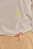 CAMISETA LILAC COM BORDADA