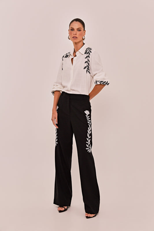 CALÇA SARA VISCOLINHO COM BORDADO 2479