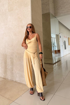 CALÇA JULY MANTEIGA