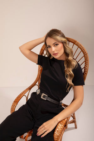 T-SHIRT GOLA REDONDA ANA PRETO ALGODÃO EGÍPCIO