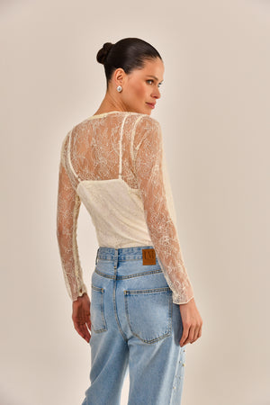 BLUSA AGATHA EM RENDA