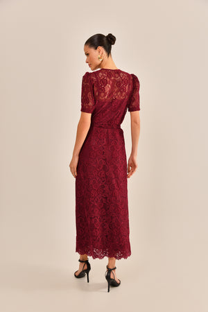 VESTIDO AMALIA EM RENDA