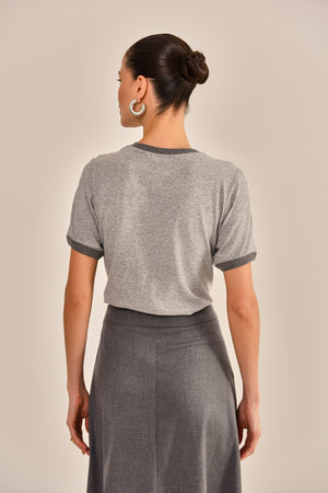 CAMISETA ANDREZA CINZA